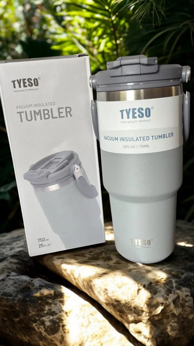 Termo TYESO 750ml Gris YOYOSO