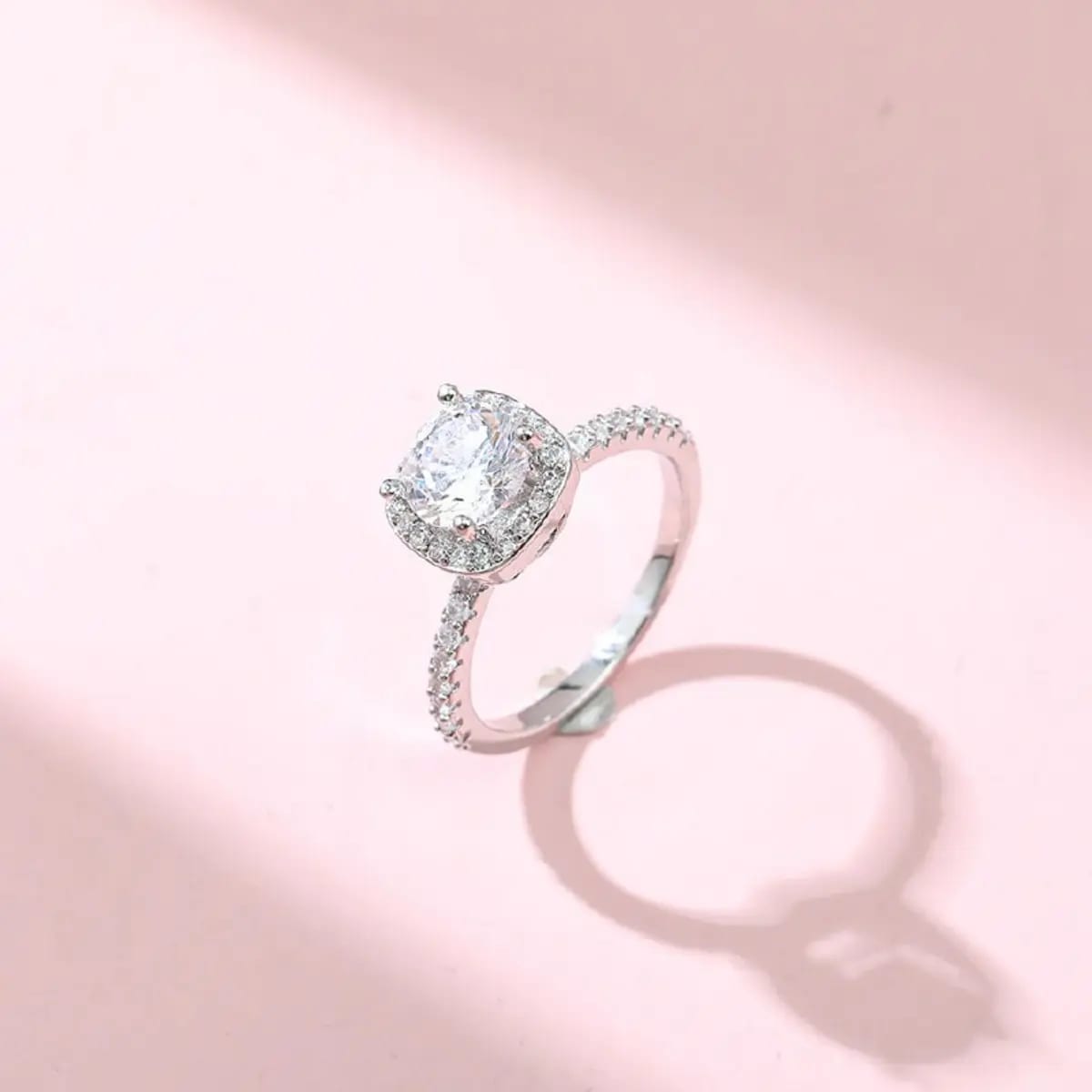 Anillo Plateado Sutil para Mujer YOYOSO