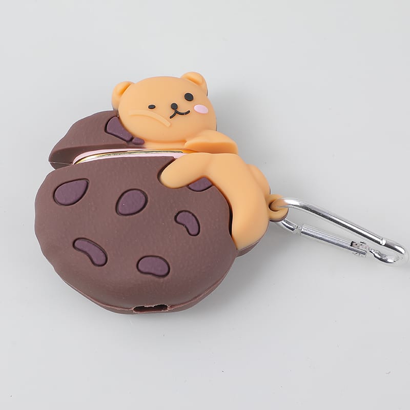 Funda para audífonos con forma de galleta de chocolate y osito recostado