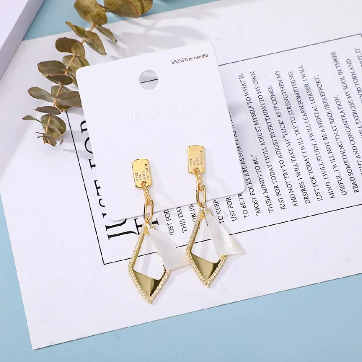 Aretes en Forma de Rombo Dorados Elegantes para Mujer YOYOSO