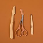 Set de Herramientas para Cejas TEDDY ISLAND (Cortador de Cejas + Tijera + Pinzas) - Imagen 3