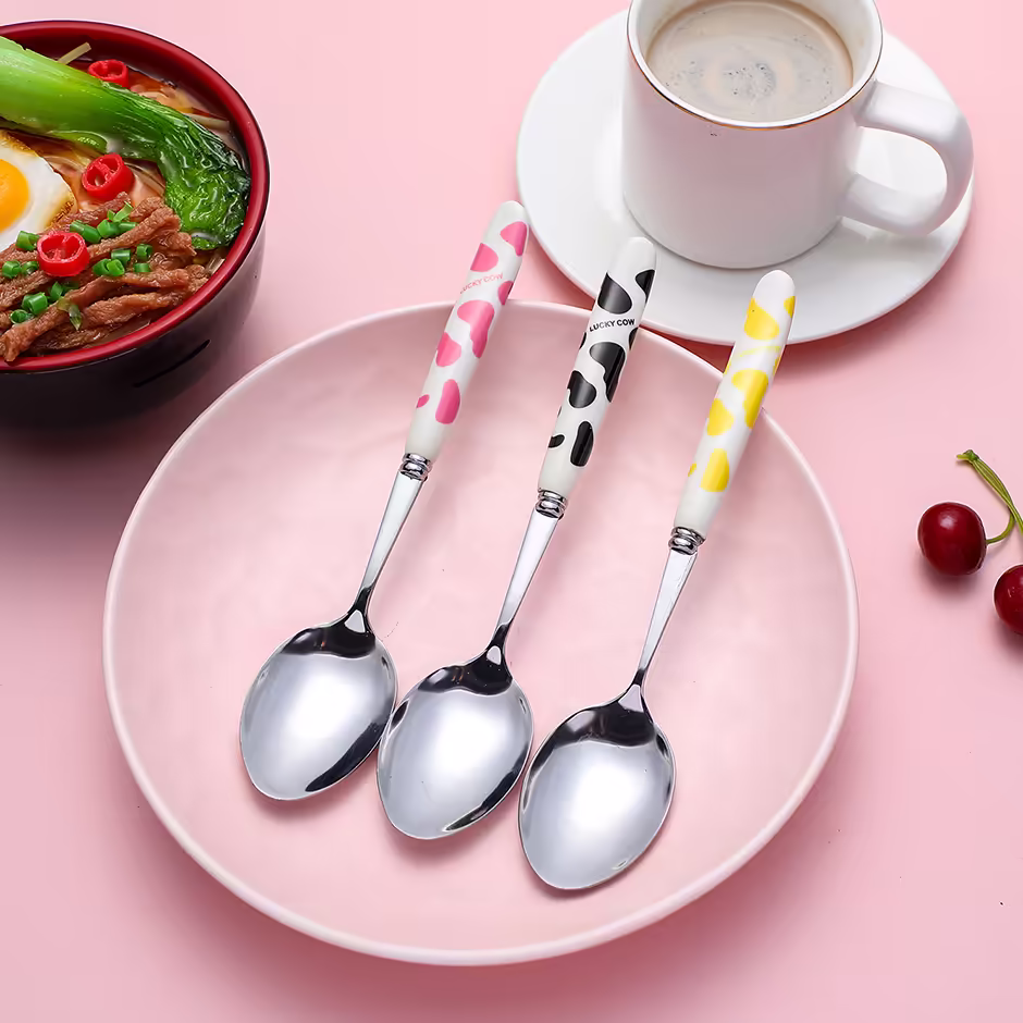 CUCHARAS Cuchara con Mango de Cerámica Color Crema – Estilo Moderno y Sofisticado - Imagen 1