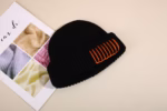 Gorro Tejido de Moda Trendy Color – Negro - Imagen 2
