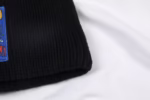 Gorro Tejido Negro Street Style – Estilo Urbano y Moderno - Imagen 2