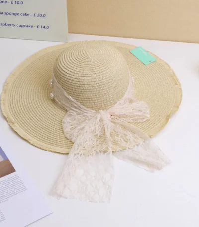 Sombrero de Paja con Ala Ancha Beige YOYOSO