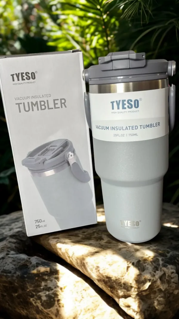 Termo TYESO 750ml Gris YOYOSO