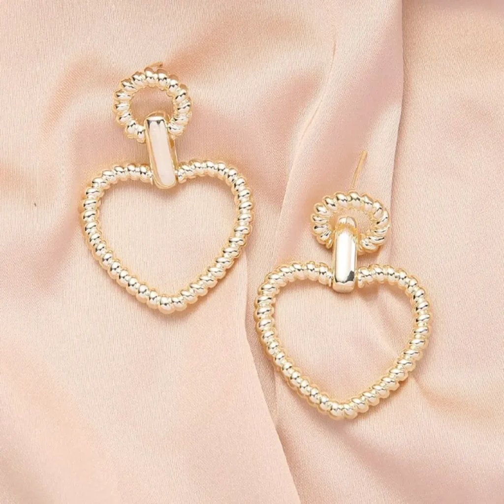 Anillo dorado en forma de corazón para mujer YOYOSO