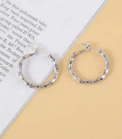 Aretes Circulares Plateados Elegantes para Mujer YOYOSO