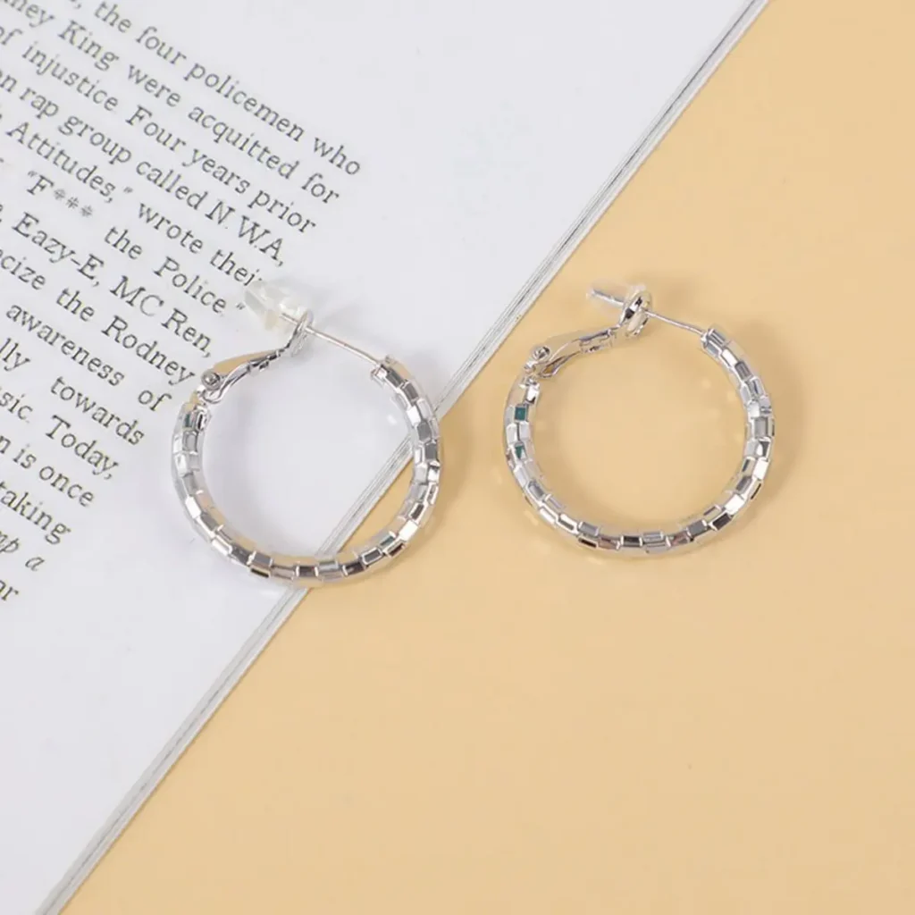 Aretes Circulares Plateados Elegantes para Mujer YOYOSO