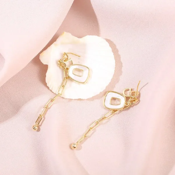 Aretes dorados sutiles y elegantes para mujer YOYOSO