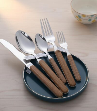 Set de cubiertos parrillada kawaii en Ecuador