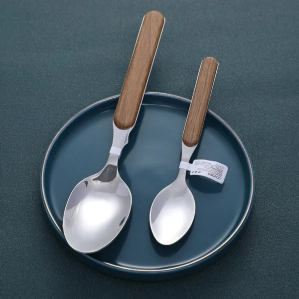 Set de 4 Piezas Cubiertos Parrillada con Mango de Madera YOYOSO